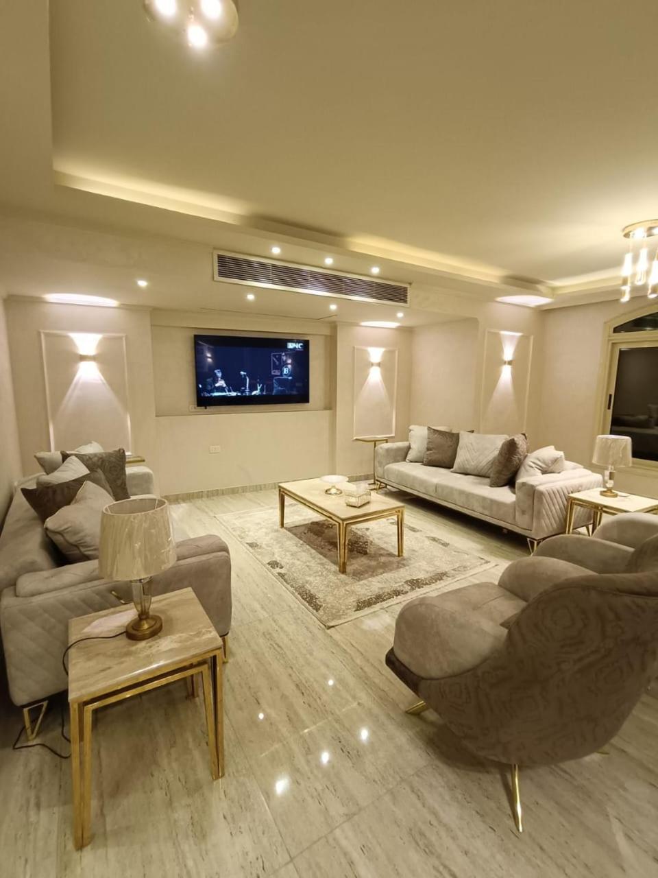 Luxury Dokki Apartment *